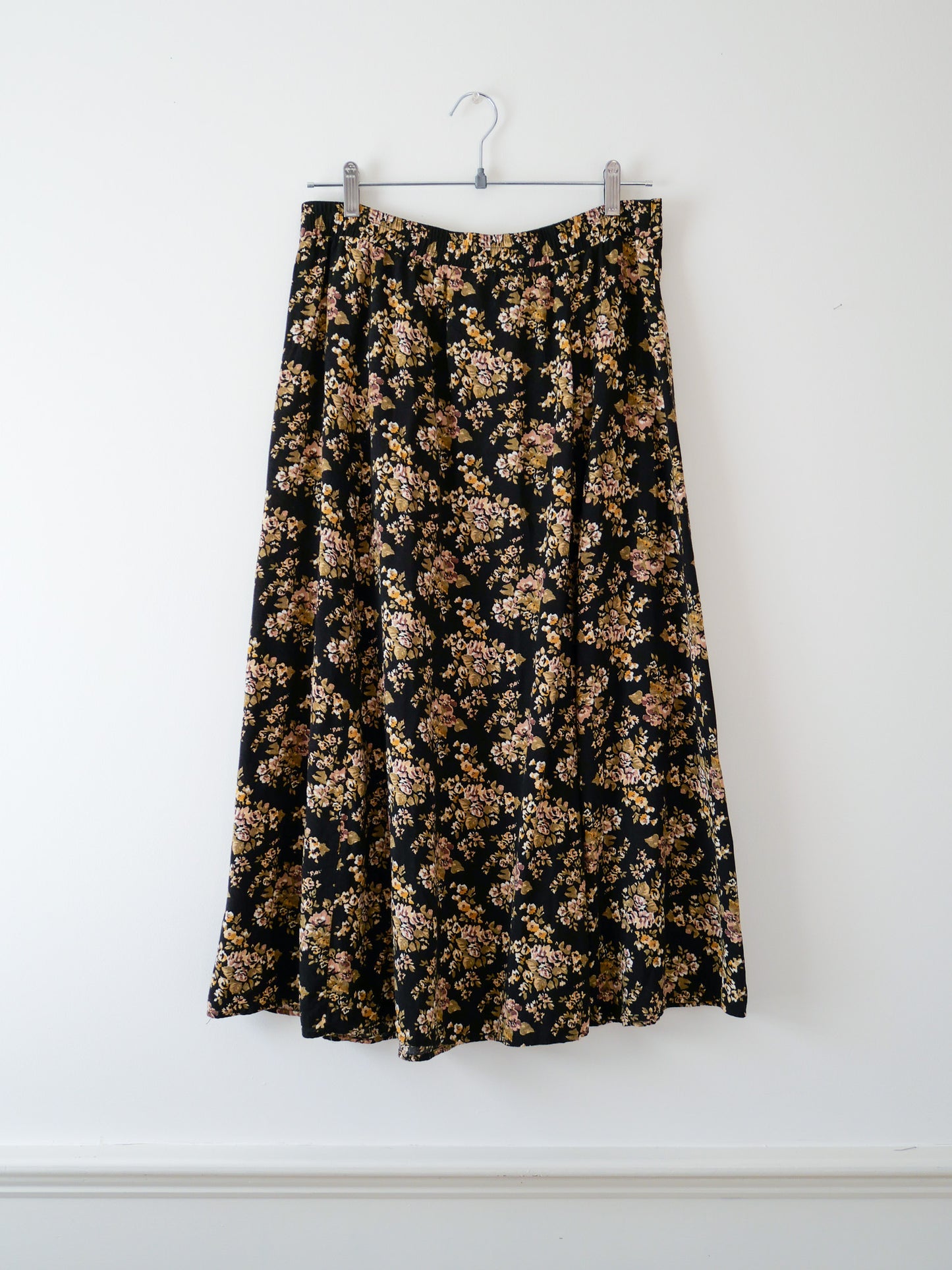 Vintage Black Floral Skirt with Pearly Buttons, Size M