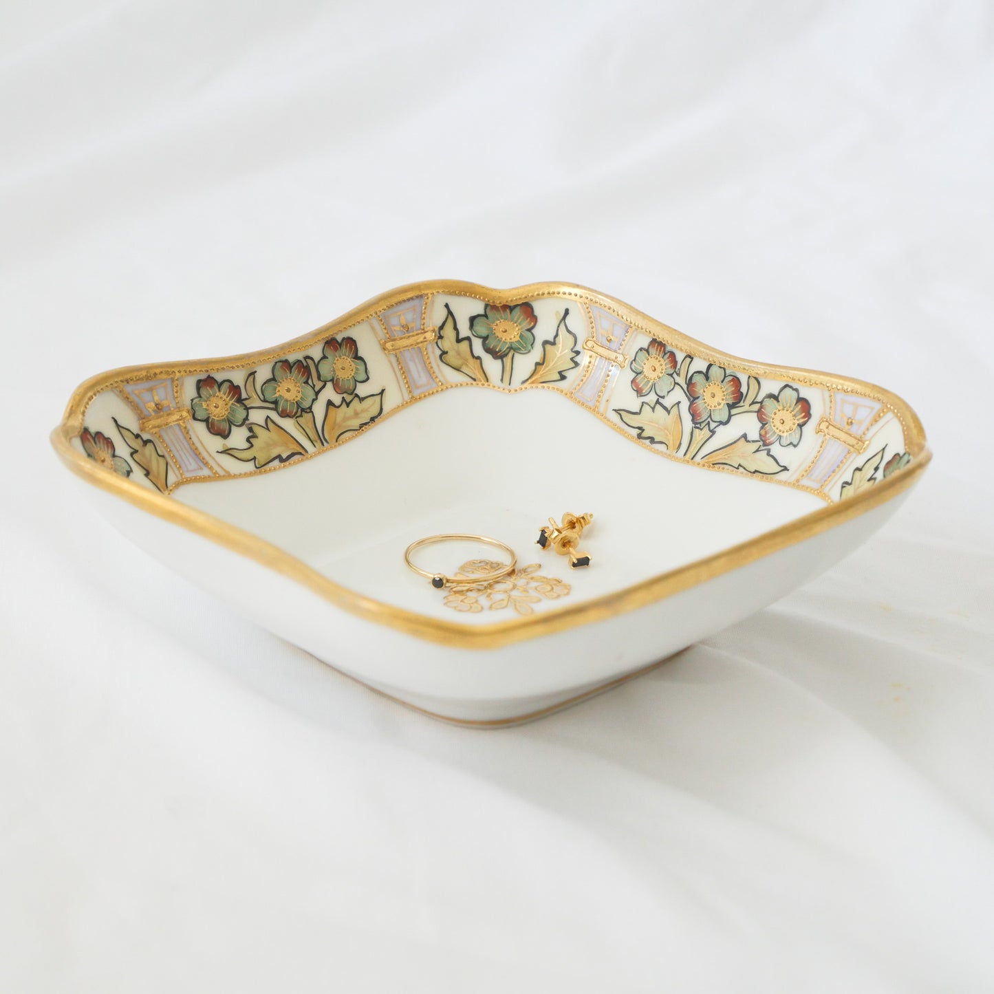 Nippon Jewelry Tray