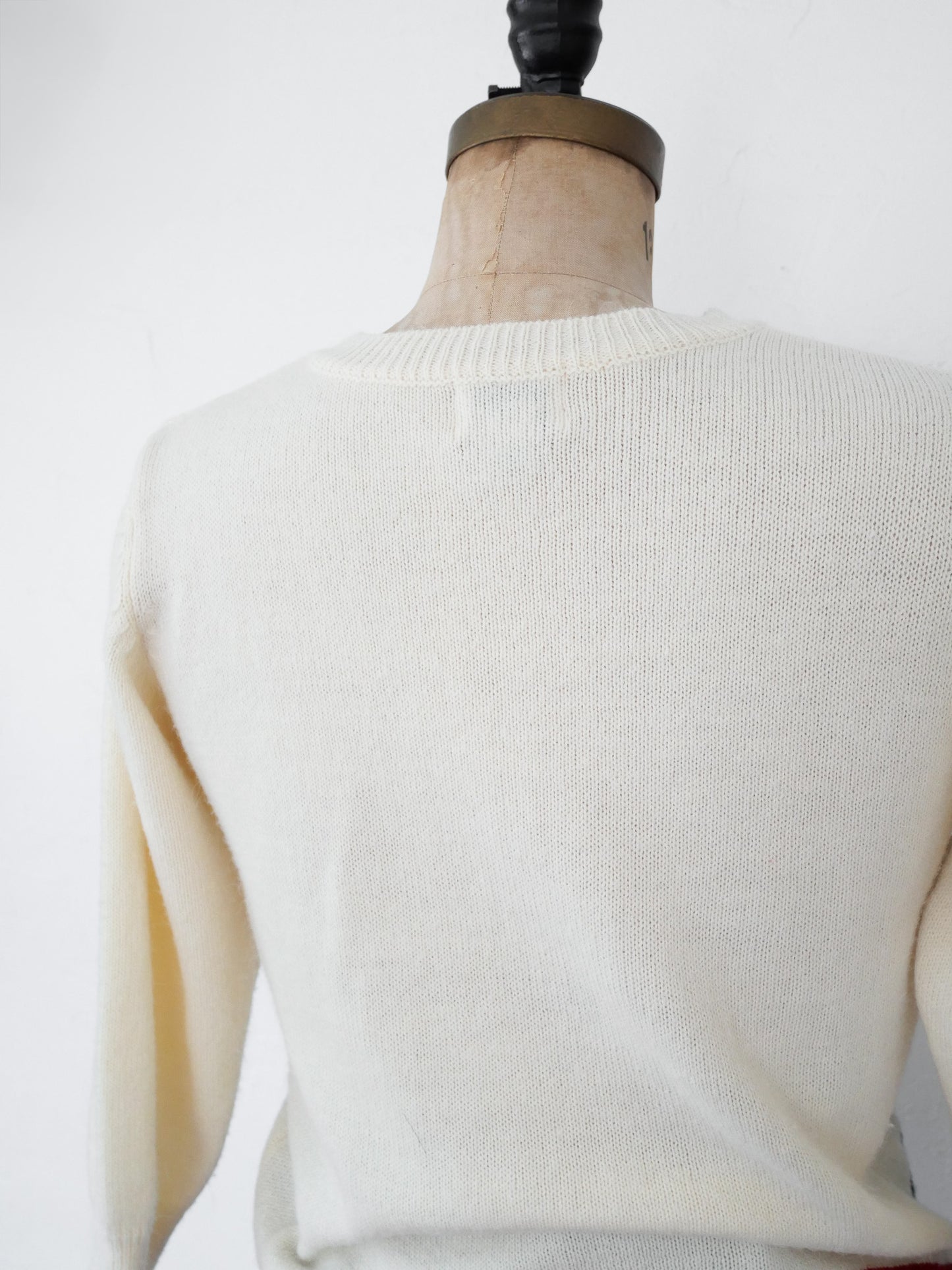 Super Soft Vintage Sweater, Size M