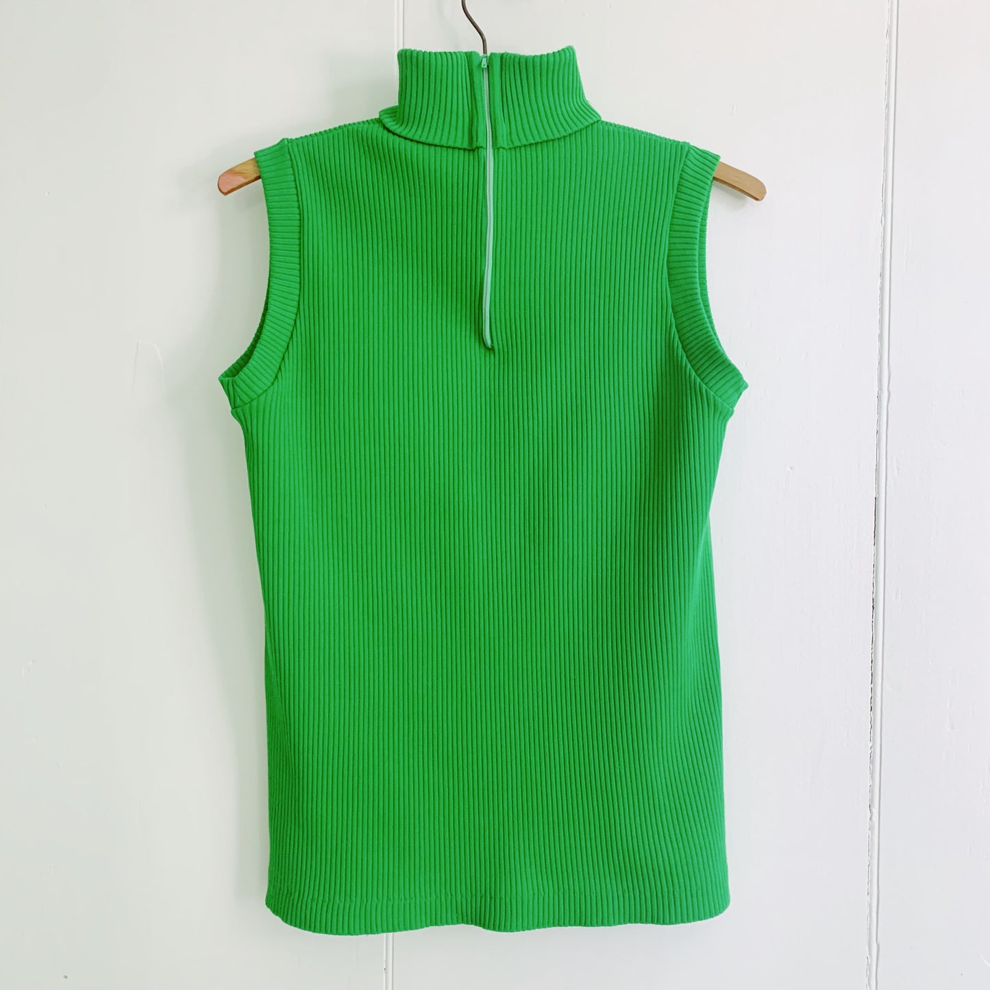 Vintage Green Ribbed Tank, Size S / M